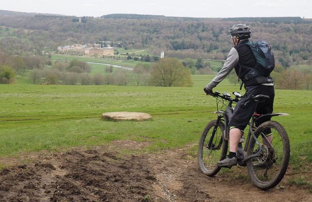 Small Group eBike Tour featuring Peak District Highlights