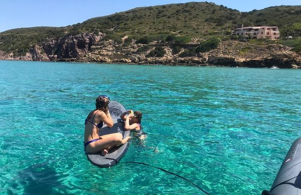 Boat tour in Alghero, swimming and snorkelling, small aperitif