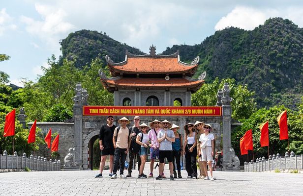 Multi Day Tour in Ninh Binh and Halong from Hanoi