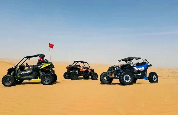 Buggy Ride 30 minutes Desert Safari in Dubai with Dinner & Shows