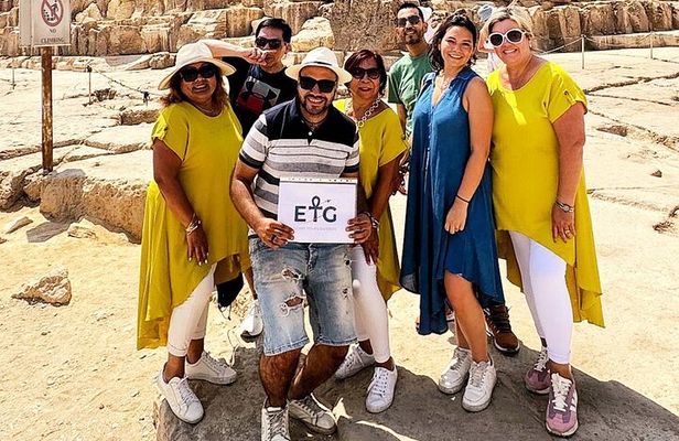 PrivateTour Visiting Giza Pyramids and The Great Sphinx
