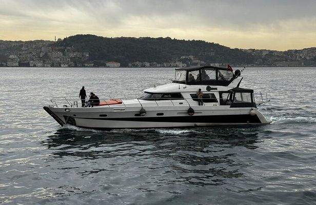 Private Yacht Tour on Bosphorus Istanbul