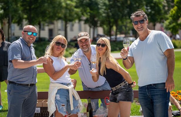 Wine and Heritage Walking Tour in Zagreb