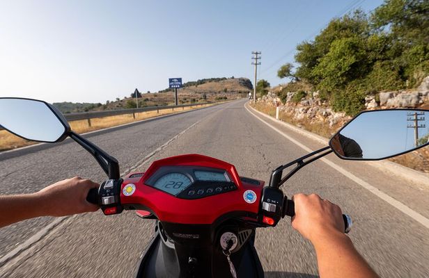 Blue Eye Motorbike Tour 