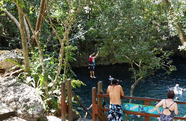 Private Tour at Puerto Morelos & Cenote from Cancun with Tequila