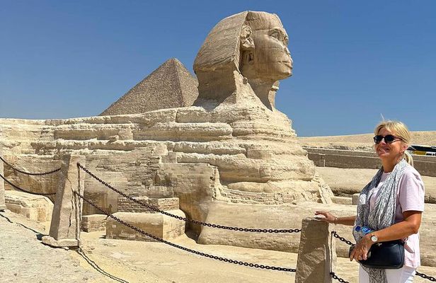 Half-Day Private Tour Giza Pyramids, Sphinx, Camel Raiding, Lunch