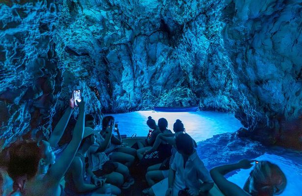 Split or Trogir: Blue Cave, Vis, and Hvar Speedboat Day Tour