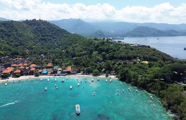 Daytrip to Padangbai Blue Lagoon fun diving or try diving