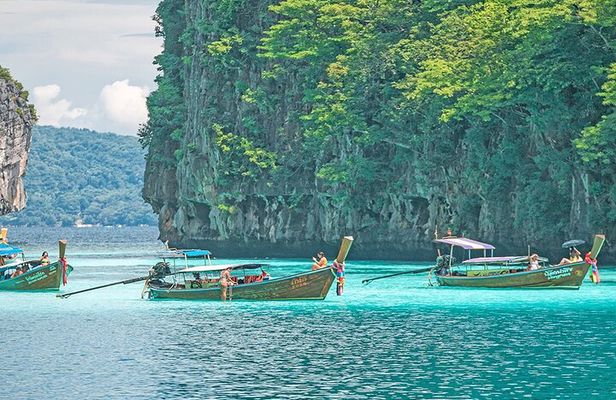 Phi Phi-Bamboo by Speed Catamaran Boat