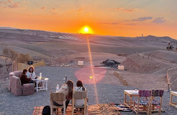 Marrakech: dinner in Agafay desert with a fire show & camel ride