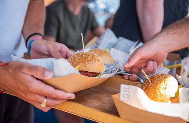 Split: Blue Lagoon & Šolta Tour with Lunch & Drinks