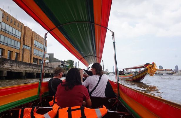 Bangkok Yai Local Canal Tour with Longtail Boat
