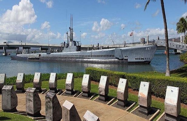 Pearl Harbor and Mini Circle Island Tour from Waikiki