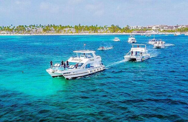 Private Party Boat with Snorkeling in Playa Bibijagua