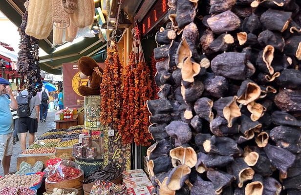 Gourmet Tour of Istanbul with a local tour guide.
