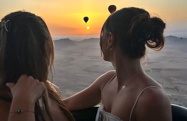 Marrakech:Hot Air Balloon Ride Over the Atlas&Berber Breakfast