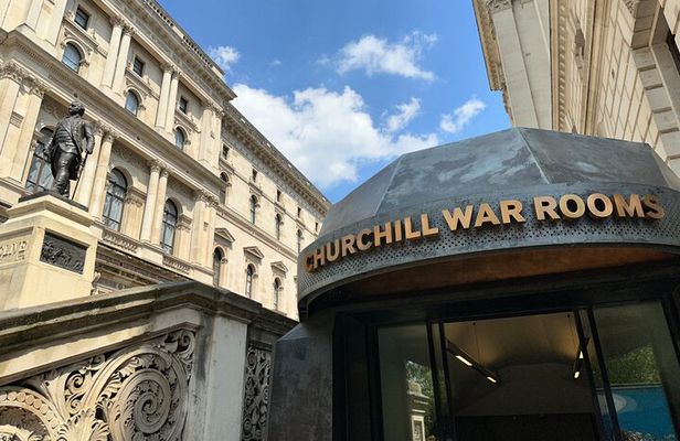Private Churchill War Rooms and London Westminster Walking Tour