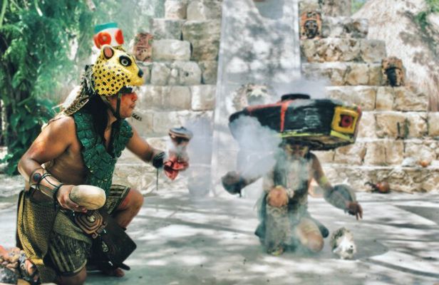 Island Tour in Cozumel, Mayan Show & Tacos