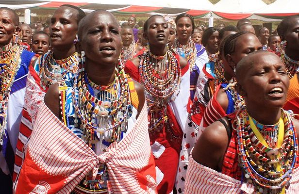 Nairobi National Museum, Karen Blixen &Bomas Cultural Dance Tour
