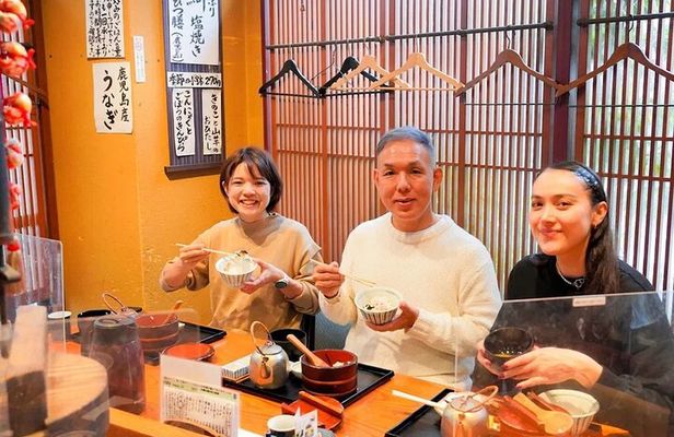Small Group Shinjuku Gyoen Walking Tour