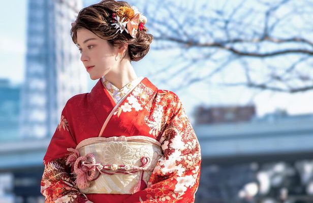 Tokyo Authentic Kimono Rental in Asakusa with Photography Option