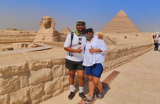 Private Guided Tour of The Grand Egyptian museum & Giza pyramids 