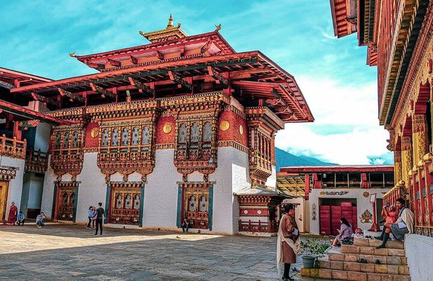 A 7-Day Journey Through the Land of Happiness