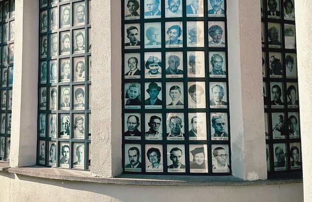Schindler's Factory and Krakow Ghetto Monty Private Walking Tour