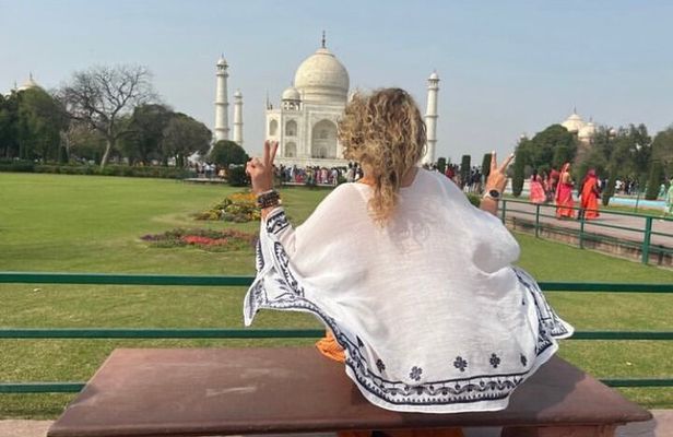 6 Days Golden Triangle Tour ( Delhi Agra Jaipur )