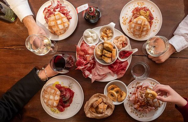 Milan Wine and Food Tasting Experience