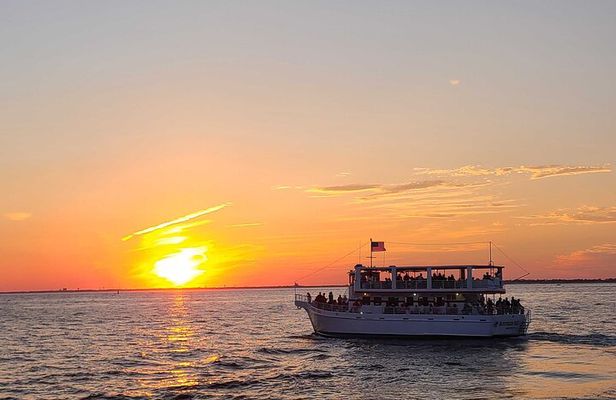 Sunset Dolphin Cruise in Destin