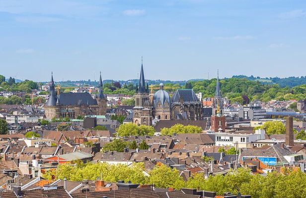 Explore Aachen in 60 minutes with a Local