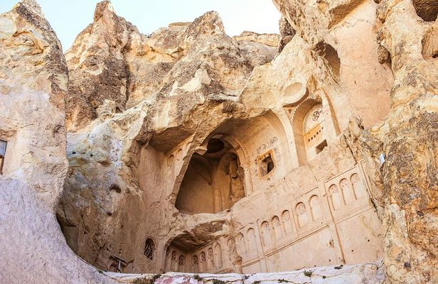 From Airport: 2-Day Cappadocia Tour & Cave Hotel Stay