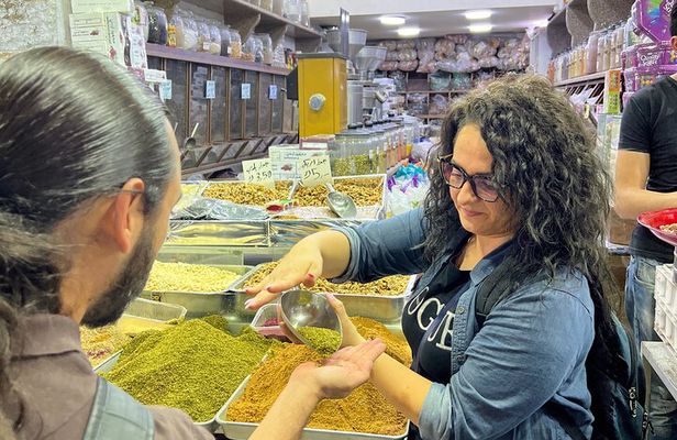 Amman Food Tours: 3-Hours Guided Walking Food Tour in Amman