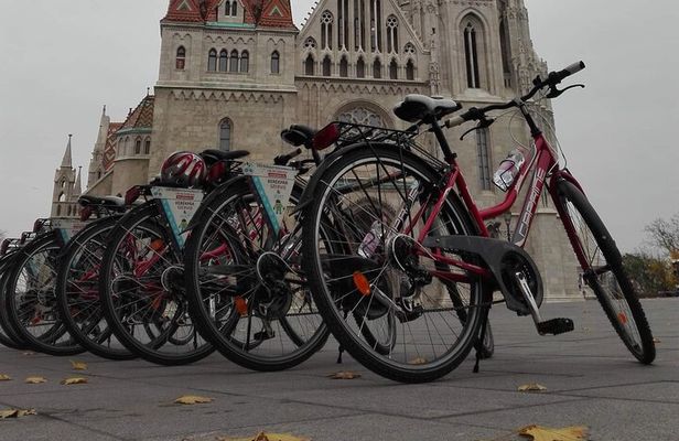 Budapes Grand Sightseeing Bike Tour