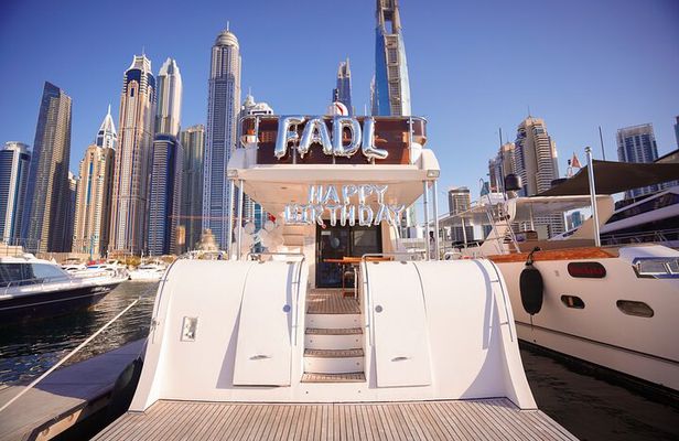 2 Hour Luxury Birthday Celebration on a Yacht in Dubai