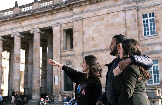 Walking Tour Candelaria plus Gold Museum with a Social Scientist