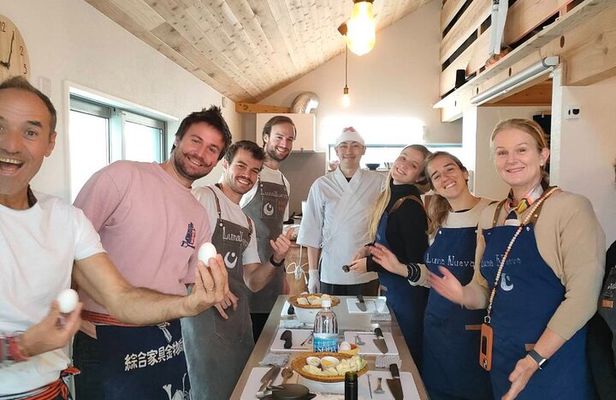 Ramen & Dumpling Cooking in Tokyo with Chef/Vegan possible