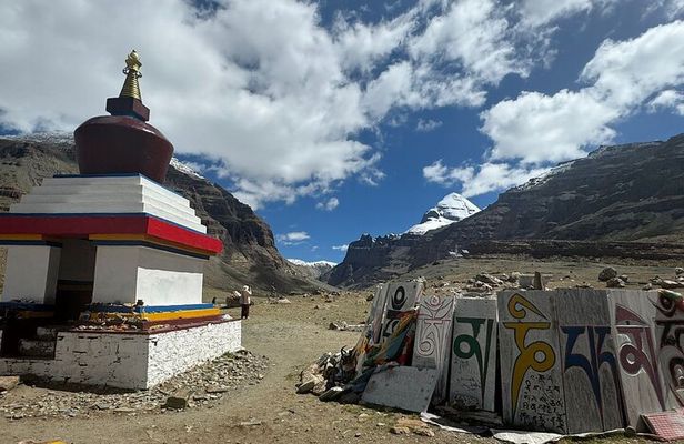 Kailash Mansoravar Overland Tour