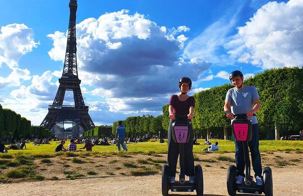 Paris Segway Express Tour (12 monuments in 1 hour and 30 minutes)