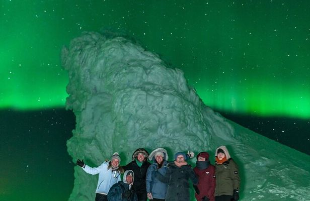 4 Day Northern Lights Adventure - Ice Caves & 4x4 Super Jeeps 