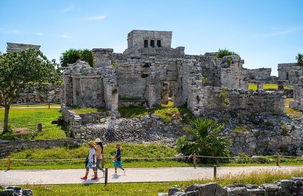 Mayan Explorer | Private Custom Mayan Ruins Tour