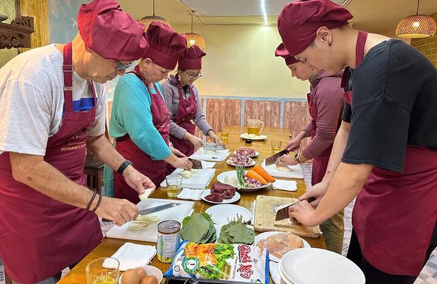 Authentic Vietnamese Cooking Class with Market Visit in HCMc