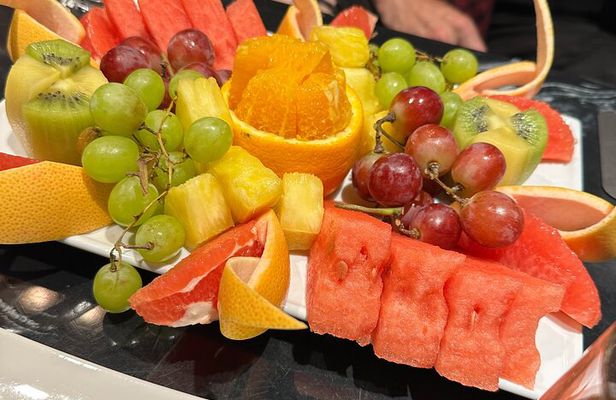 Tokyo VIP Night Out: Private Hostess Club and Karaoke Experience