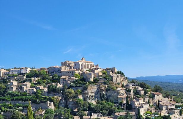 Luberon and its perched villages