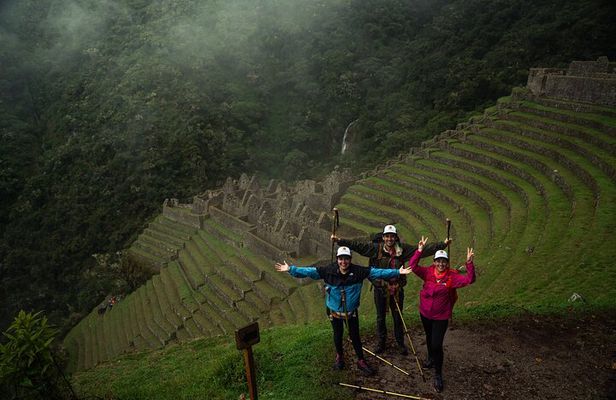 Short Inca Trail to Machu Picchu (2 Days & 1 Night)