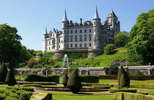 North Day Tour: Dunrobin Castle, Glenmorangie, Dornoch and More