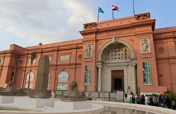Guided Tour of the Egyptian Museum