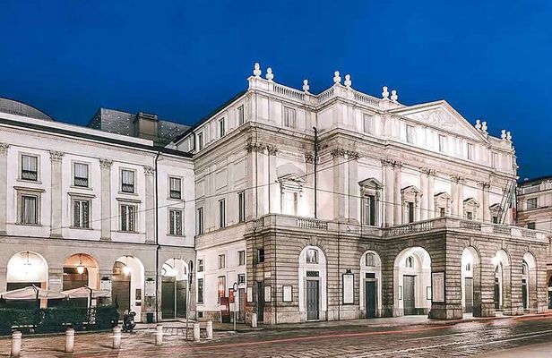  Milan's Opera Gem and La Scala Guided Walking Tour 