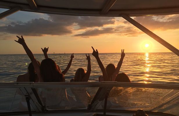 Sunset Boat Tour Around Anna Maria Island